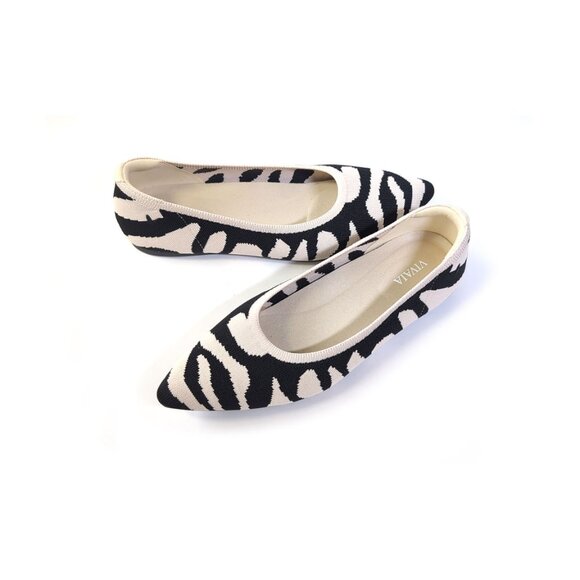 VIVAIA Shoes Size 37 Ecru Tiger Aria Pointed Flats Women's Size 6.5 - Picture 1 of 7